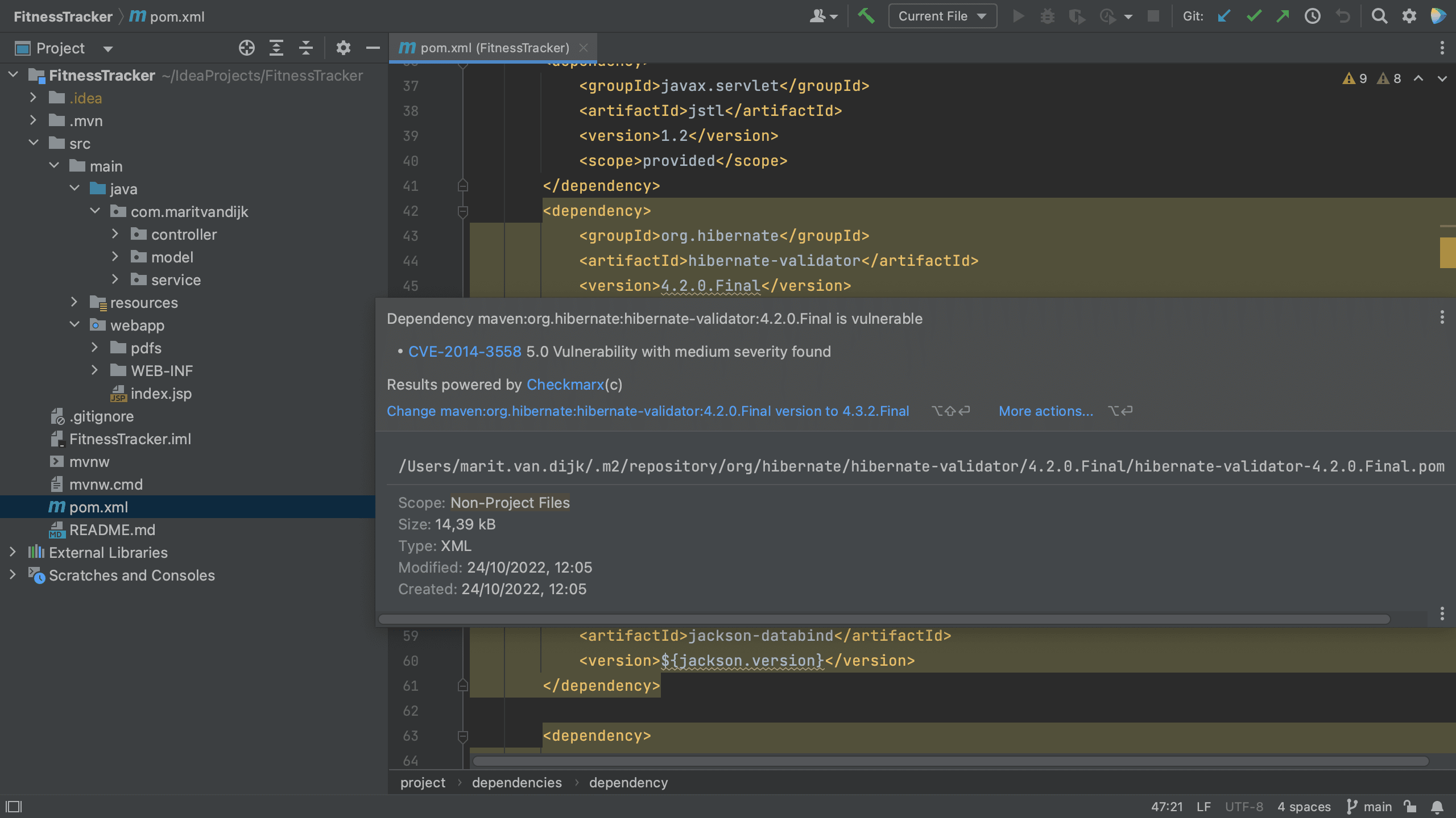 Maven pom.xml with hover Maven pom.xml with hover